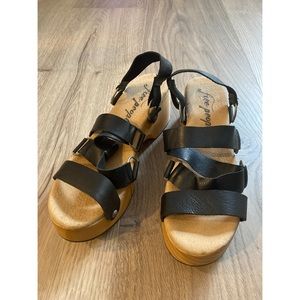 FREE PEOPLE CLOGS SWITCHBACK VIRGO PLATFORM LEATHER BLACK Size 39 (US 9)